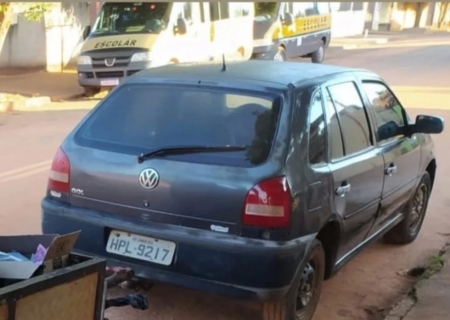 Carro é furtado no centro de Batayporã