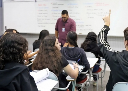 Fies vai destinar metade das vagas a inscritos em programas sociais e renda de meio salário