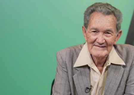 Morre o jornalista esportivo Léo Batista, aos 92 anos