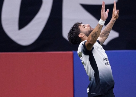 Corinthians passa sufoco, mas elimina Universidad Central na Pré-Libertadores