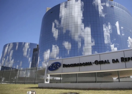 Repasses de R$ 450 milhões em emendas pix entram na mira do Ministério Público