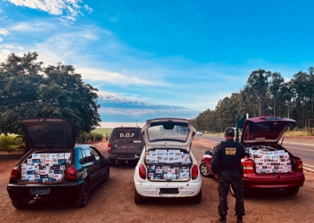 Três carros carregados com produtos ilegais são abandonados em Ponta Porã