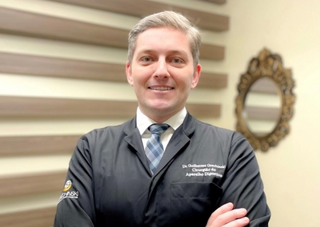 Caminhonete capota em curva e médico morre na BR-060