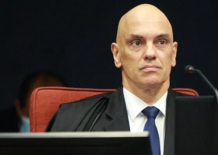 Não posso nem sair do X que me deduram, diz Moraes