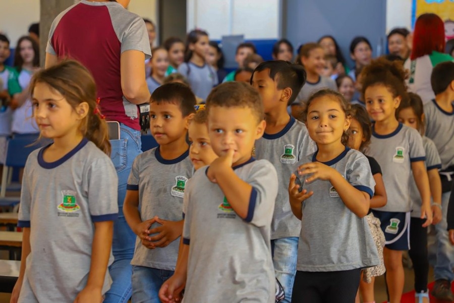 Investimentos na educação impulsionam ensino na Escola Professor Delmiro Salvione Bonin