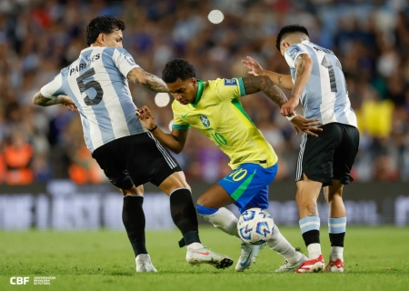 Seleção Brasileira é goleada pela Argentina em Buenos Aires
