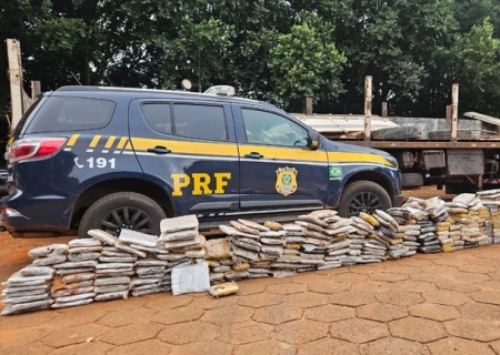 Bolivianos são presos com cocaína, maconha, arma e munições em Campo Grande