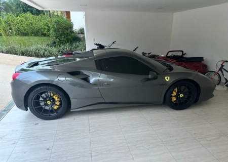 PF prende 17 integrantes de quadrilha que ostentava Ferraris e Lamborghinis