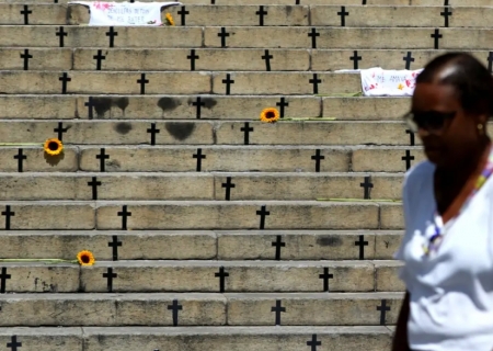 A cada 17 horas, ao menos uma mulher foi vítima de feminicídio em 2024