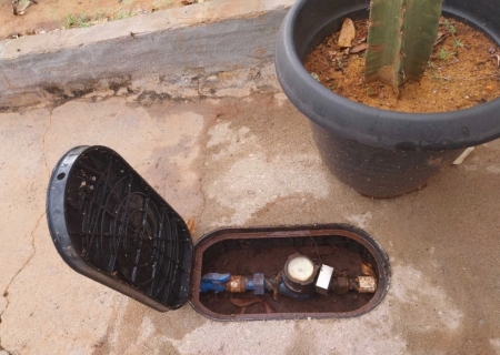 Sanesul descobre ímã em hidrômetro de água de lavanderia em Nova Andradina
