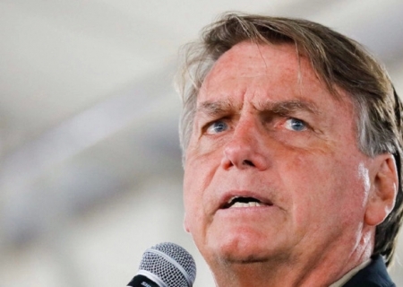 Bolsonaro mobiliza deputados por aprovação da lei da anistia, e governo Lula entra em alerta