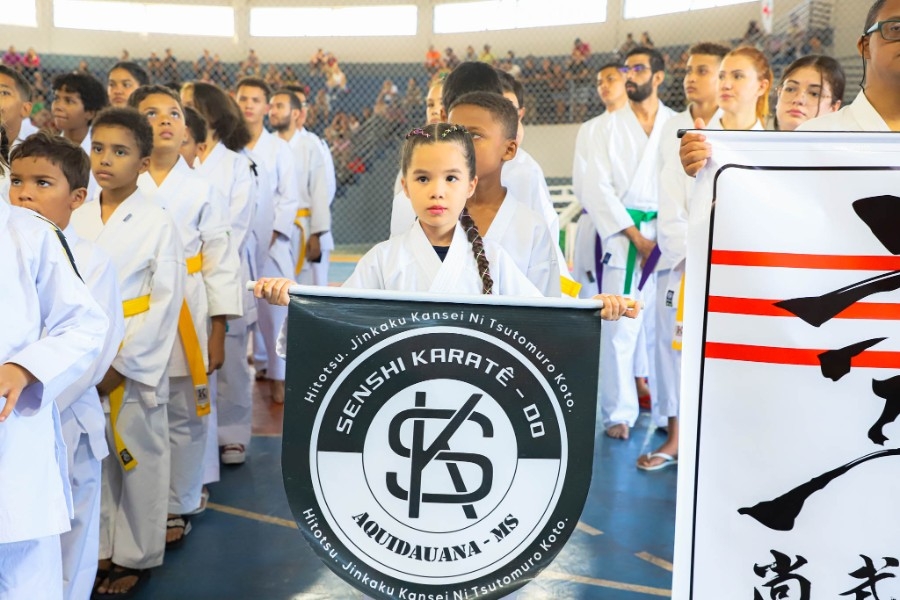 Fim de semana esportivo movimenta Nova Andradina com karatê e corrida de rua
