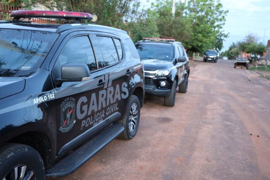 Durante operação contra o tráfico em Jardim, polícia prende 12 e apreende 5 adolescentes