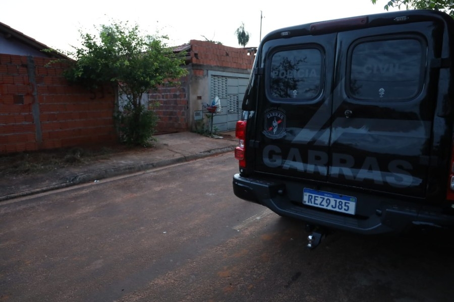 Durante operação contra o tráfico em Jardim, polícia prende 12 e apreende 5 adolescentes