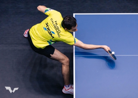 Hugo Calderano bate nº 1 do ranking e ganha Copa do Mundo de tênis de mesa para o Brasil