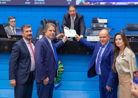 Deputado Caravina reforça críticas à concessão da BR-163 durante entrega de relatório na ALEMS