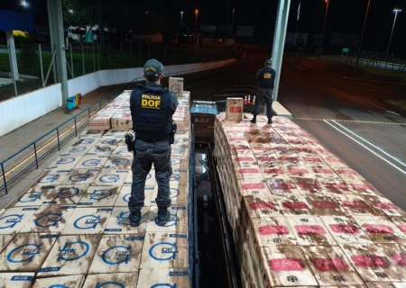 DOF recupera dois caminhões com mais de 50 mil pacotes de cigarros em Itaquiraí