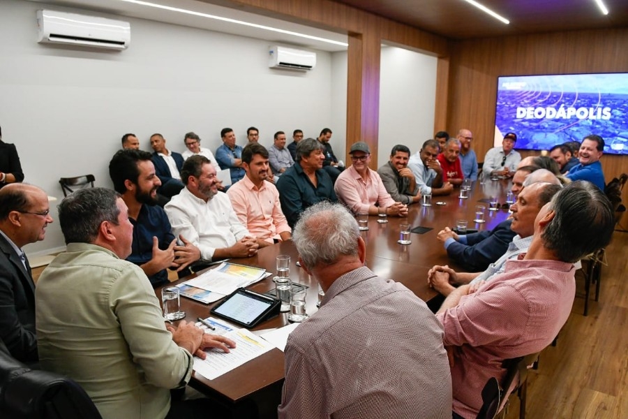 Deodápolis apresenta projeto para asfalto e drenagem do distrito de Porto Vilma