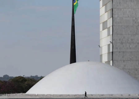 'É polêmico, mas vai a voto', diz relator de licenciamento ambiental
