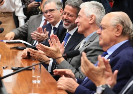 Câmara instala comissão sobre isenção do Imposto de Renda até R$ 5 mil