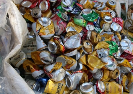 Indústria investe no fortalecimento de cooperativas de coleta seletiva