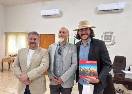 Prefeito de Batayporã recebe Cônsul-Geral da República Tcheca e discute parcerias culturais e econômicas
