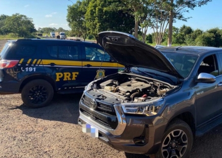 Hilux furtada no Rio de Janeiro é recuperada pela PRF em Nova Alvorada do Sul