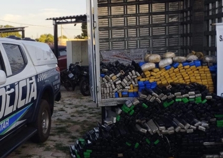 Em Santa Rita do Pardo, ação policial apreende 860 kg de drogas transportadas em caminhão