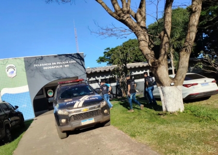Dupla é presa por tráfico de drogas em Deodápolis
