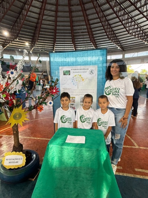 Escola Municipal Luiz Cláudio Josué brilha na 9ª edição da GeoCiências com projetos inovadores e engajamento estudantil