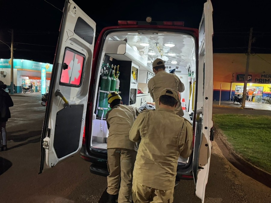 Motociclista fica ferido ao colidir em picape em cruzamento palco de vários acidentes no Jardim Universitário