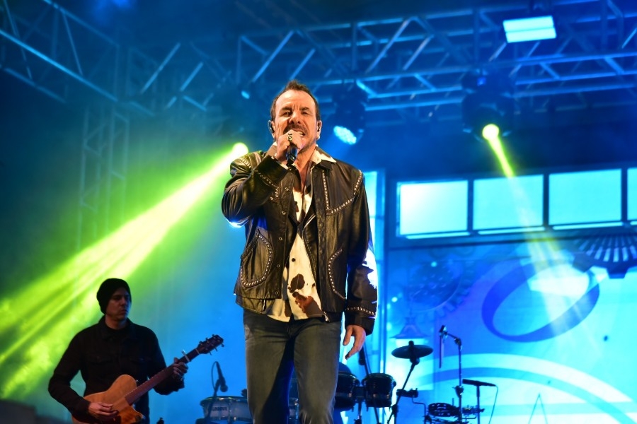 Festa do Sereno encerra com show de Ralf, homenagens aos pioneiros e friozinho típico do evento