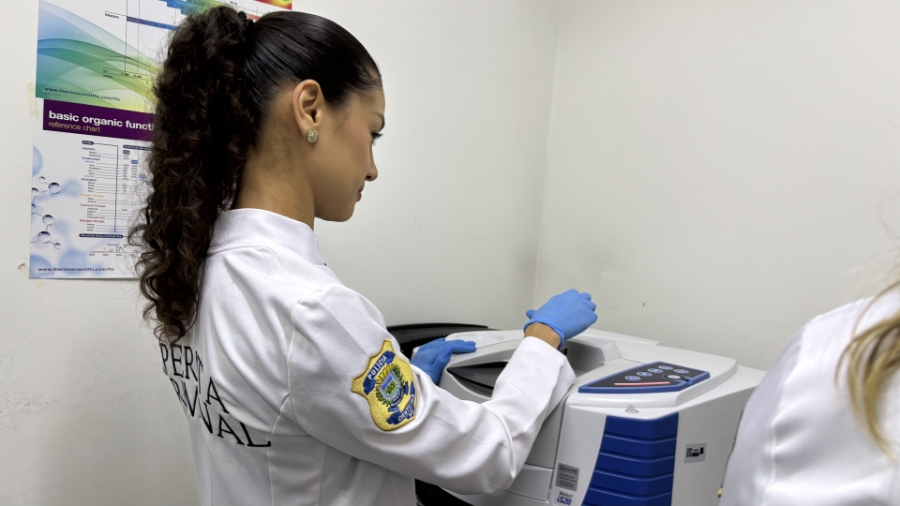 Pelo quarto ano seguido, Polícia Científica de MS acerta 100% em avaliação nacional sobre drogas