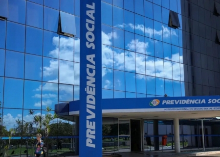 Justiça bloqueia R$ 23,8 milhões de suspeitos de fraude contra INSS