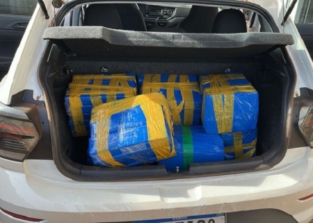 Polícia Federal: motorista foge e deixa adolescente com 350 kg de maconha na MS-459