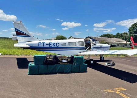 Justiça absolve piloto e copiloto que transportavam 400 kg de cocaína em avião após considerar abordagem irregular