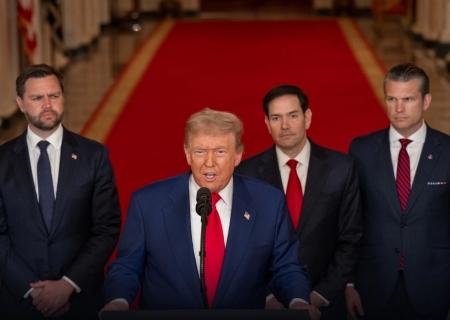 Trump anuncia ataque a três usinas nucleares do Irã