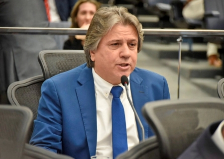 3ª pesquisa de intenções de votos, aponta Caravina como o 5º deputado mais bem avaliado de MS