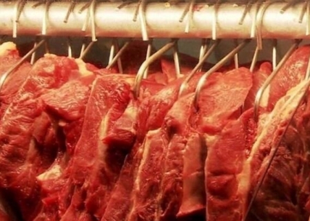 Pecuaristas dos EUA aplaudem tarifaço e querem banir carne do Brasil