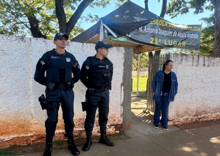 Polícia Militar intensifica ronda escolar com apoio de alunos soldados em Nova Andradina
