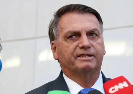 Bolsonaro se diz humilhado e vítima de perseguição após ação da PF