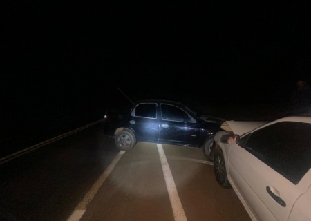 Colisão frontal na MS-134 deixa um ferido na madrugada