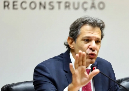 Brasil não sairá da mesa de negociação com EUA, diz Haddad