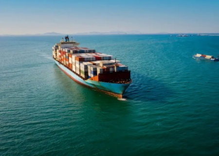 Trump fecha acordos favoráveis aos EUA e evita retaliação por tarifaço