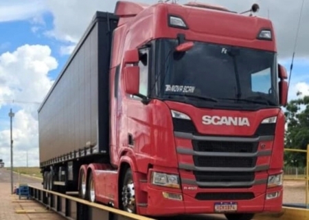 Morador de Nova Andradina tem carreta roubada após falso frete em SP e motorista está desaparecido