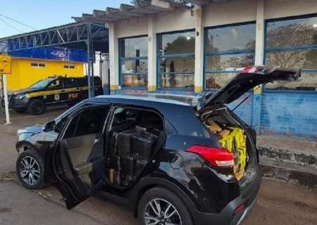Carga de drogas de traficante que fugiu da PRF, pesou 814 kg e carro era clonado