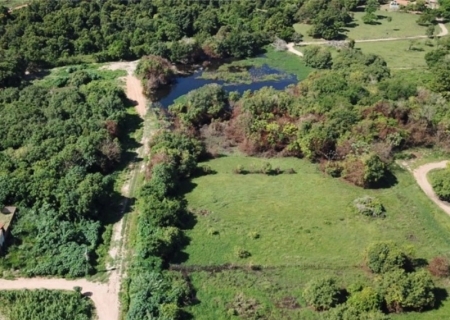 Ministério Público investiga crimes ambientais e abandono em parque e rio em Coxim