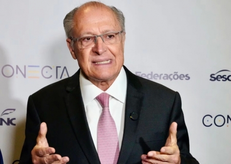 Alckmin diz que Brasil vai reagir a tarifaço e prevê decreto de regulamentação nesta semana