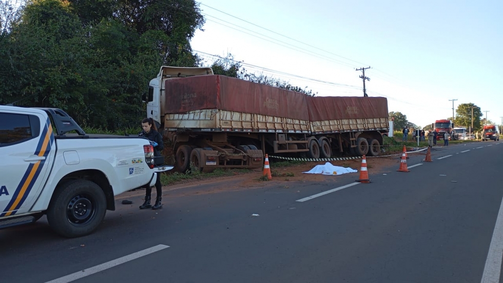 Grave acidente entre carreta e carro deixa uma pessoa morta entre Batayporã e Nova Andradina
