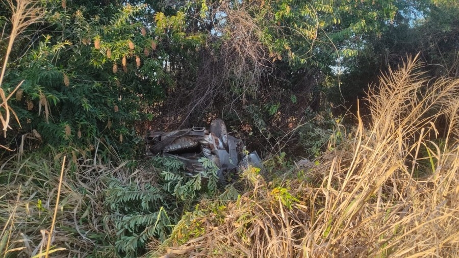 Veículo sai da pista e capota na MS-276 entre Batayporã e Anaurilândia